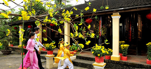 Coutumes vietnamiennes dans le Têt traditionnel Coutumes vietnamiennes dans le Têt traditionnel